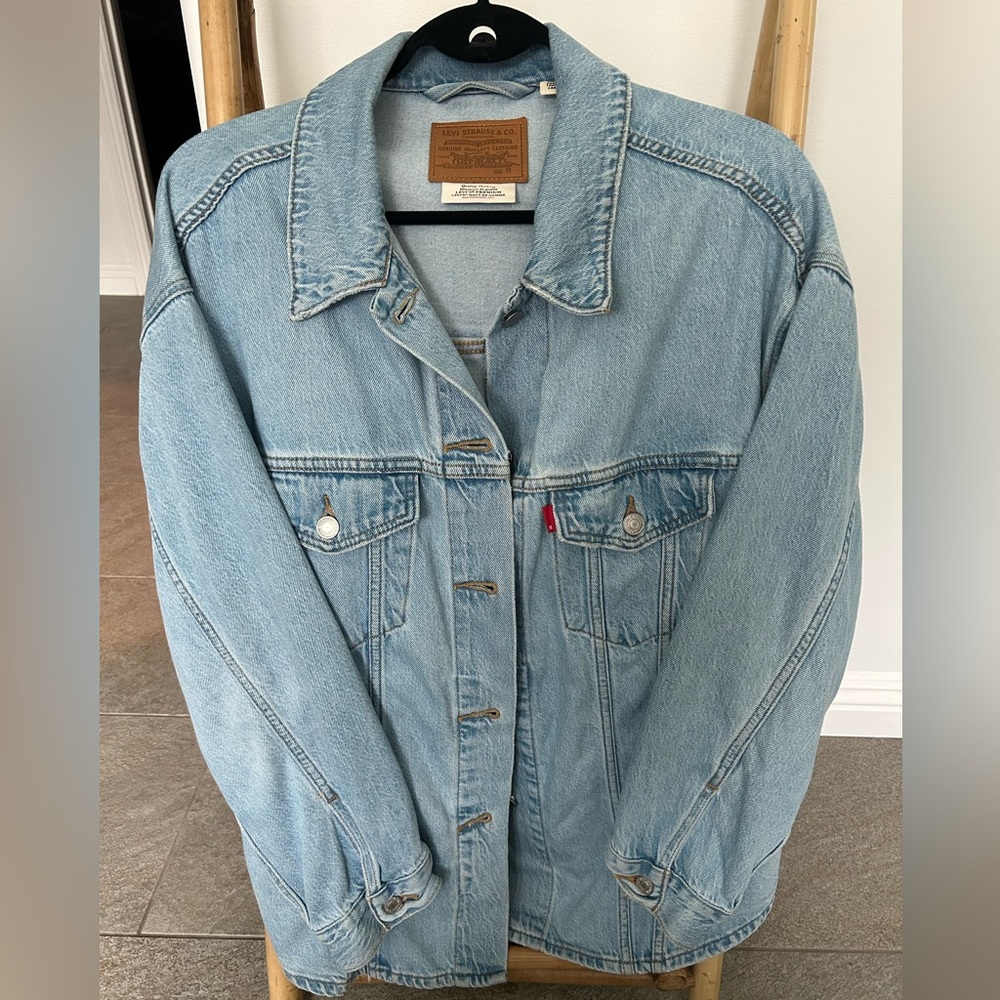 Levi’s Shacket in size medium.